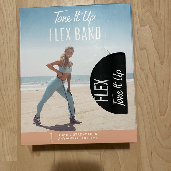 NIB Tone It Up ropes, slide n sculpt discs, flex band, booty bands - Picture 2 of 4